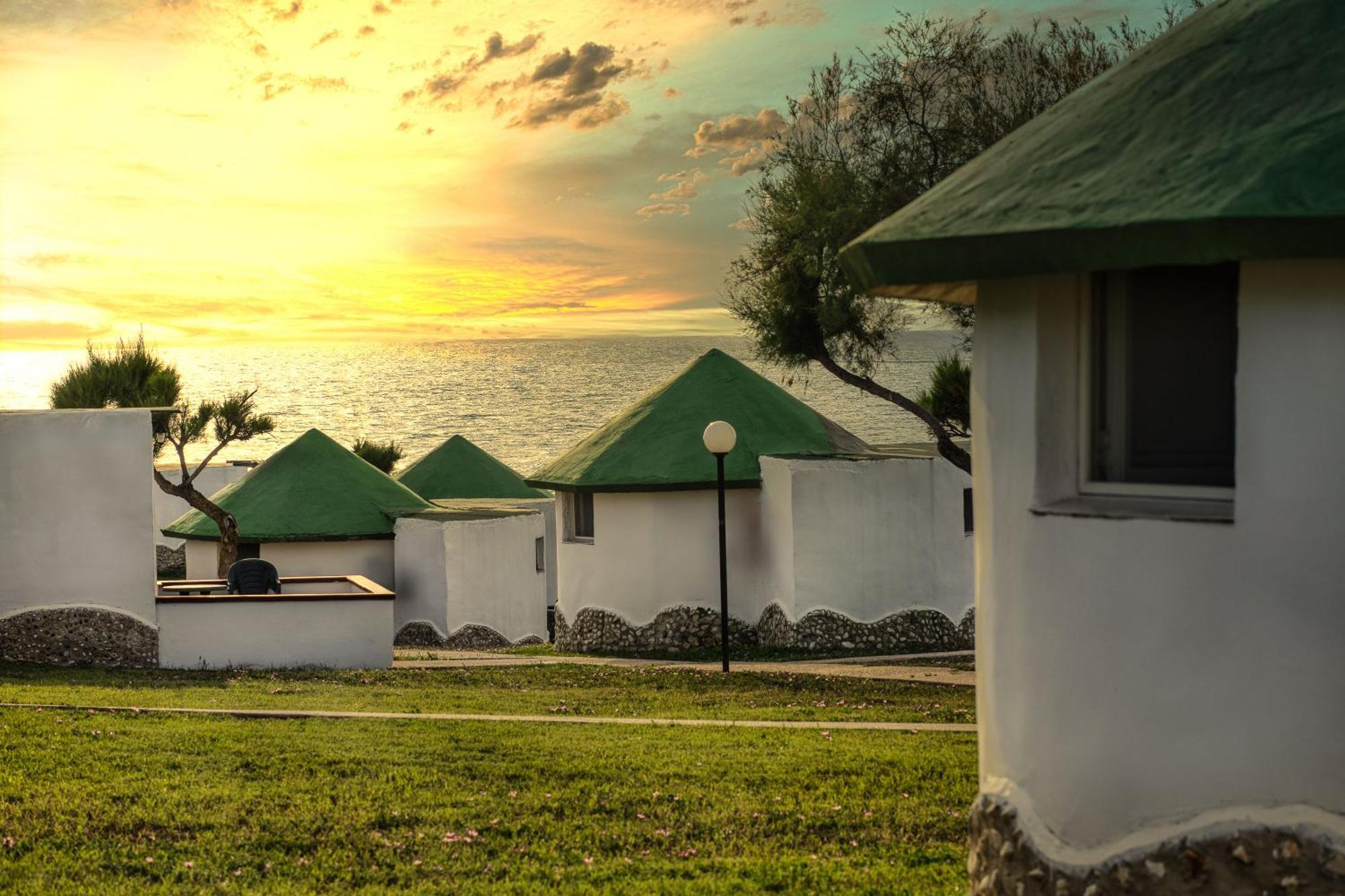 Cala Del Principe Wild & Nature Resort Torre Mileto Exterior foto