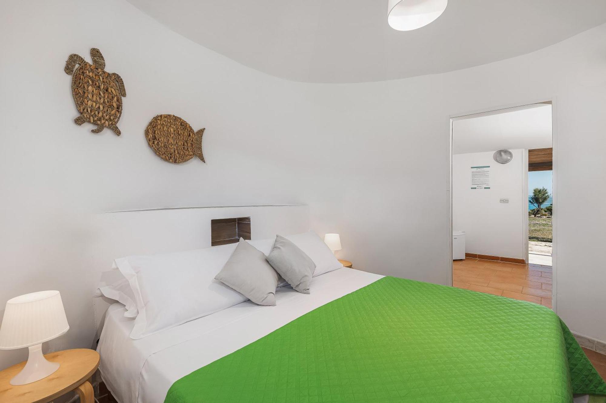 Cala Del Principe Wild & Nature Resort Torre Mileto Habitación foto